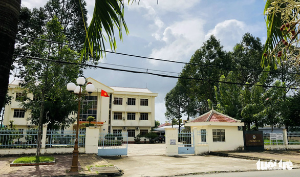 Phó chánh án tỉnh Bạc Liêu nhận 100 triệu để chuyển 6 tháng tù giam thành 6 tháng tù treo