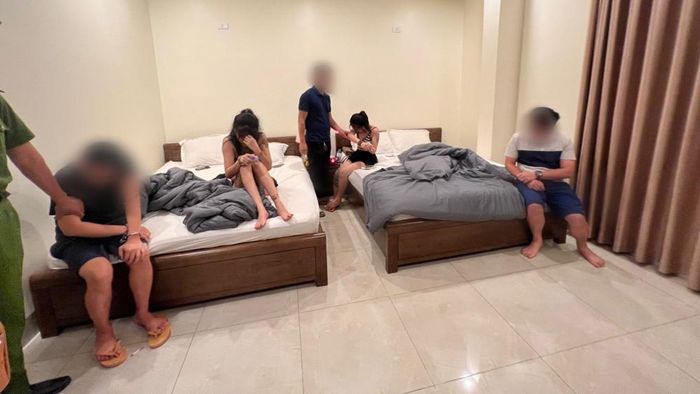 Công an Lục Nam bắt 4 đối tượng tổ chức sử dụng ma túy trong khách sạn