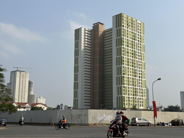 Chung cư cũ, đang xây đều lập mặt bằng giá mới