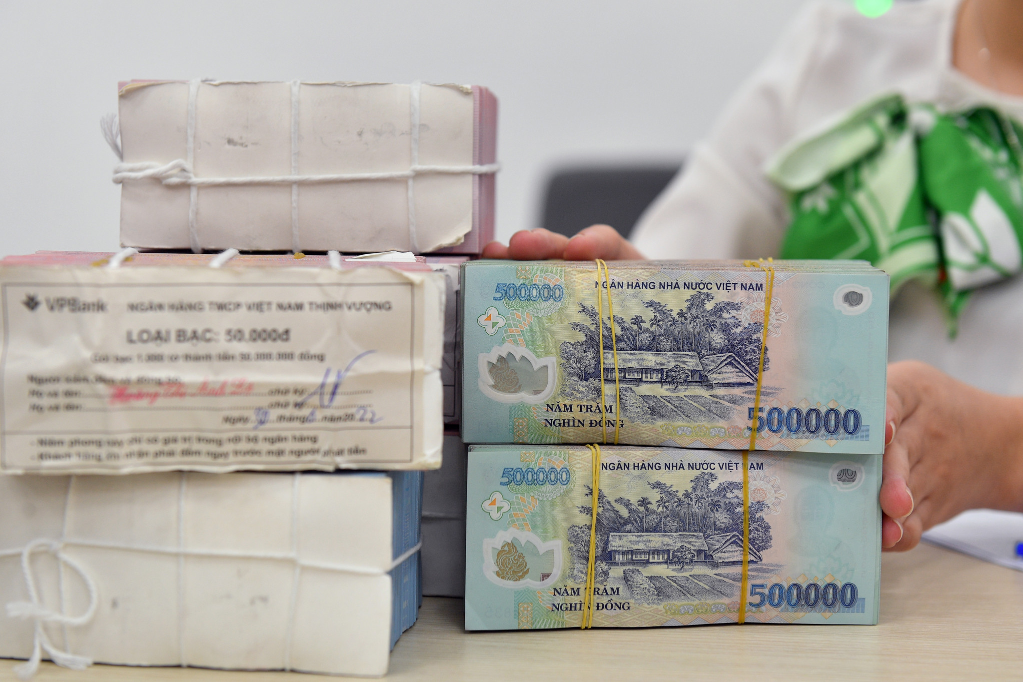 Loạt ngân hàng thu hút tiền gửi tăng mạnh đầu năm