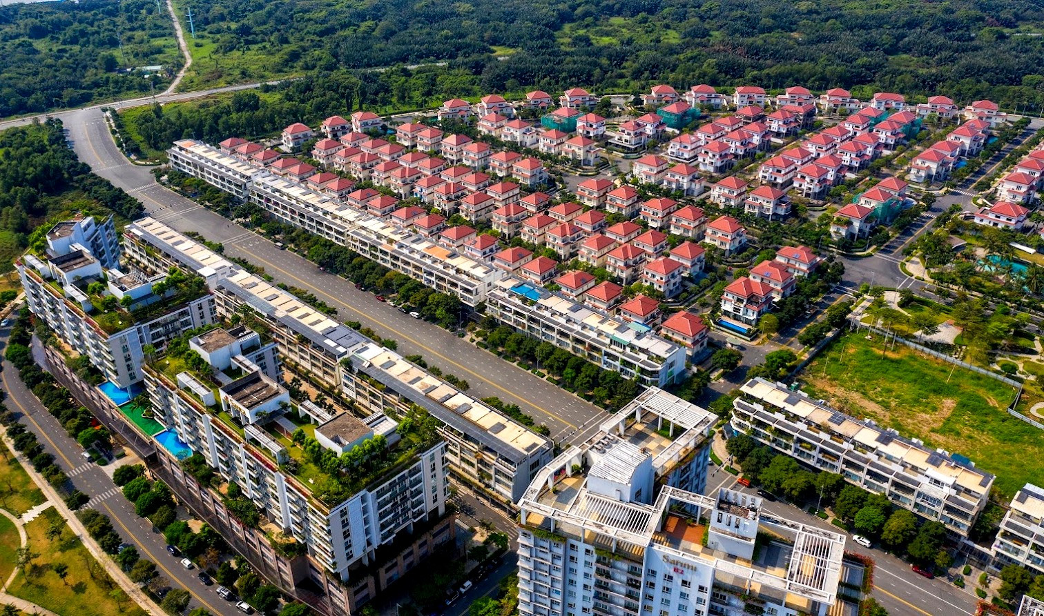Lãi suất cho vay giảm, có nên vay tiền ngân hàng đầu tư bất động sản?