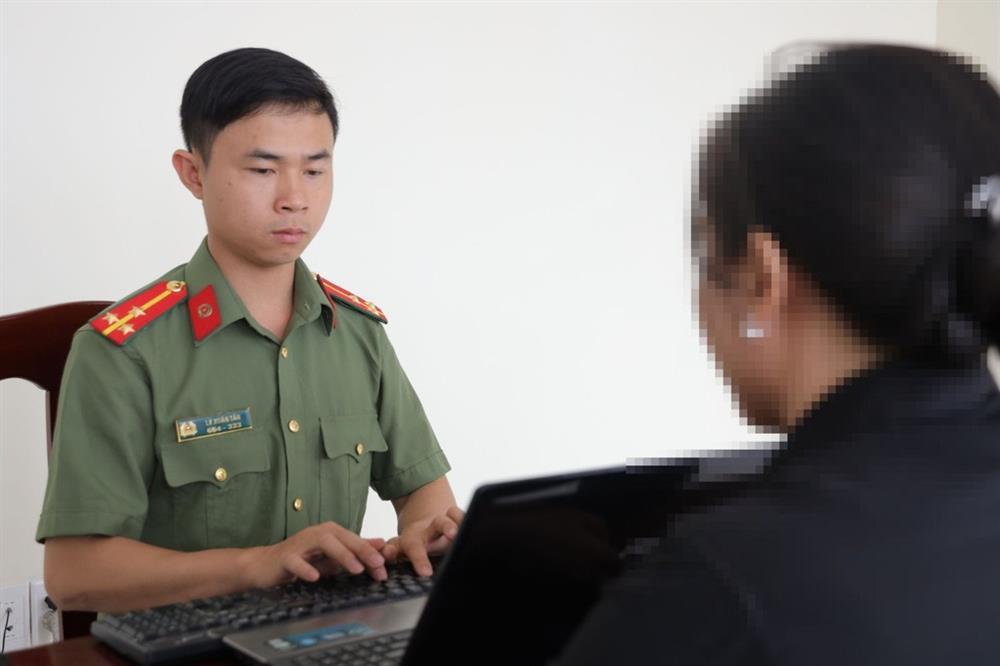 Lộ clip nóng qua mạng xã hội, nhiều người bị tống tiền