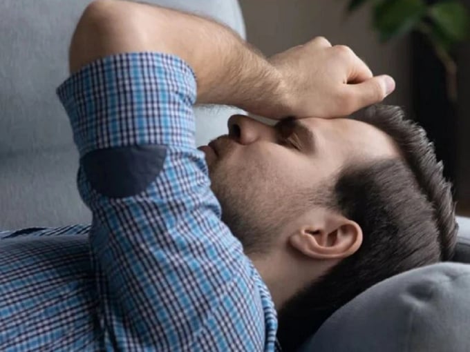 Ngủ đủ giấc nhưng vẫn mệt mỏi có phải dấu hiệu ung thư?